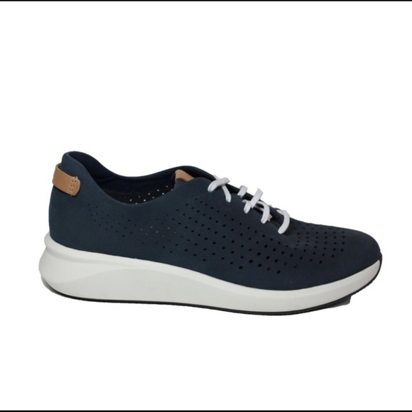 Clarks Womens Un Rio Tie Navy Nubuck Lace-Up Trainers - Picture 2 of 7